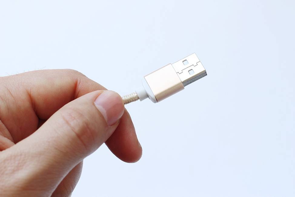 Cómo elegir un tomacorriente USB para la casa - Edesur